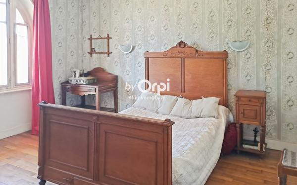 Maison à vendre    7 pièces •  Gouzon