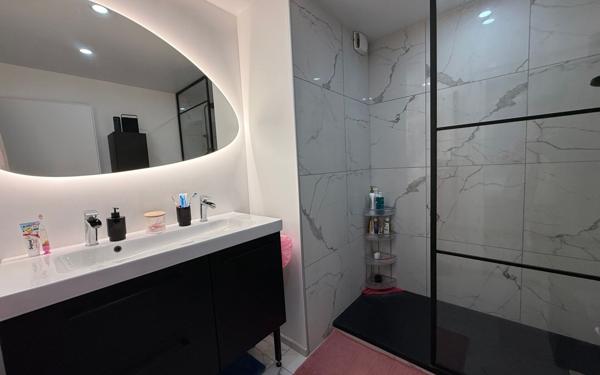 Appartement à vendre    4 pièces • 99,85 m2 Rumilly