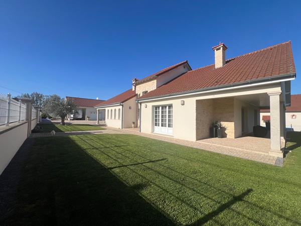 Demeure Contemporaine 6 pièces 194.8 m2