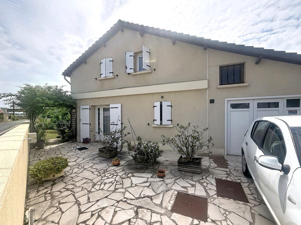À vendre - Maison individuelle, 5 pièces située à Saint-Pierre-des-Corps (37700)