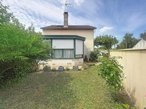 À vendre - Maison individuelle, 5 pièces située à Saint-Pierre-des-Corps (37700)