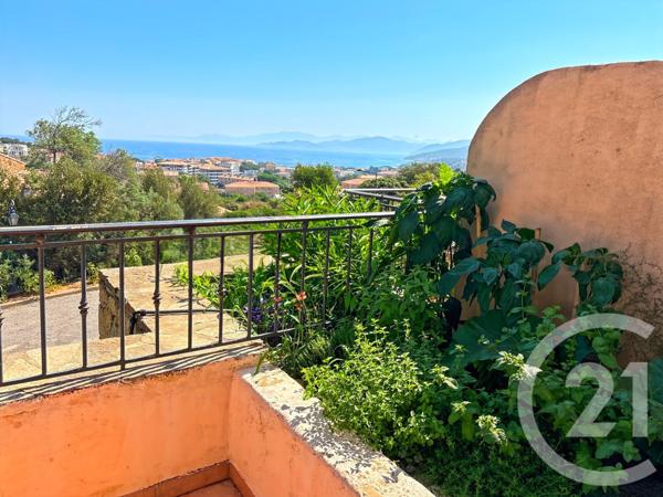 Appartement T2 à vendre  2 pièces - 37,76 m2 L ILE ROUSSE - 202