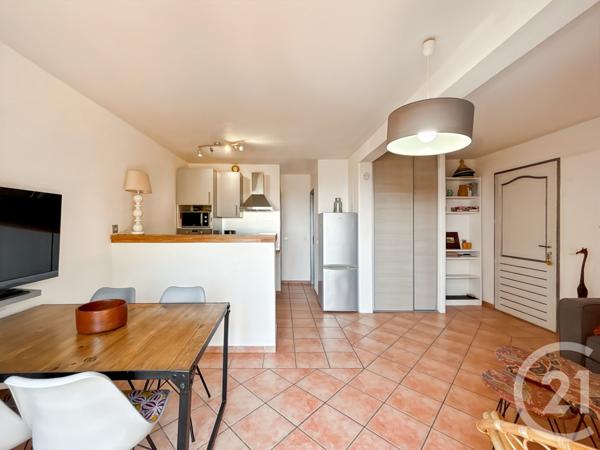 Appartement T2 à vendre  2 pièces - 37,76 m2 L ILE ROUSSE - 202