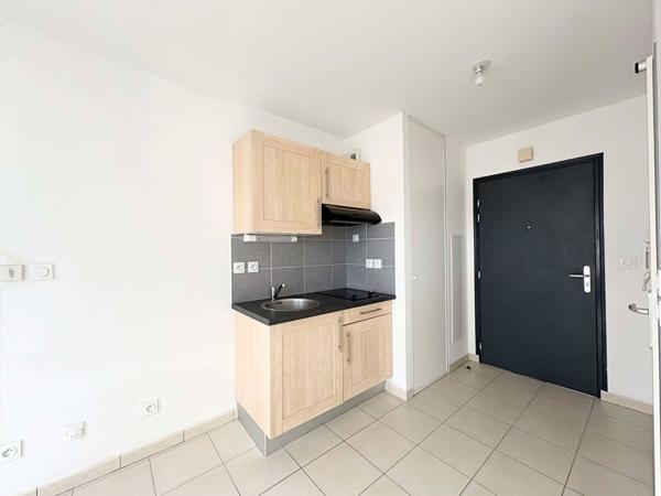 APPARTEMENT STUDIO récent CARQUEFOU - 25.87 m2