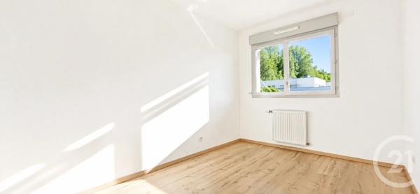 Appartement T4 à vendre  4 pièces - 77,88 m 2   AIX LES BAINS  - 73