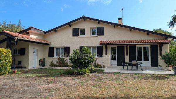 Maison 6 chambres avec garage sur Cestas Bourg