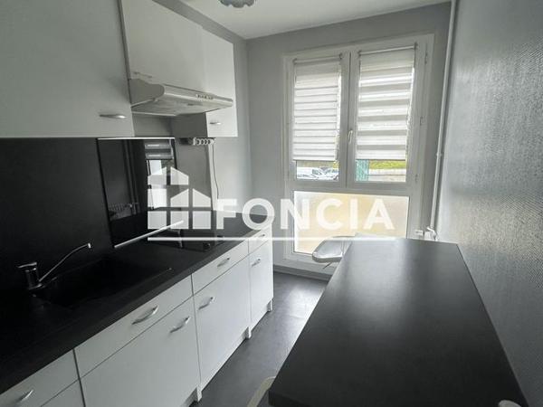 Location Studio 32.6 m² - 1 RUE DE VERDUN Longvic 21600