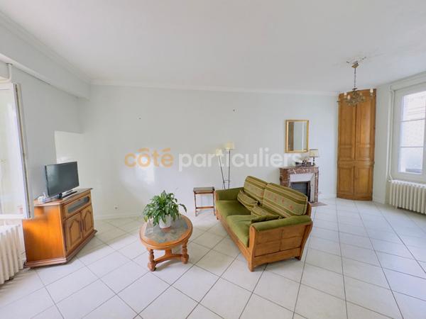 Vente
                Maison150 m² - 6 Pièces -
                    ORLEANS (45000)