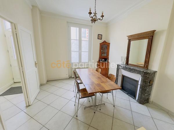 Vente
                Maison150 m² - 6 Pièces -
                    ORLEANS (45000)