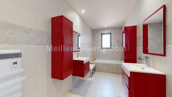 Villa T7 sur parcelle de 1200m²