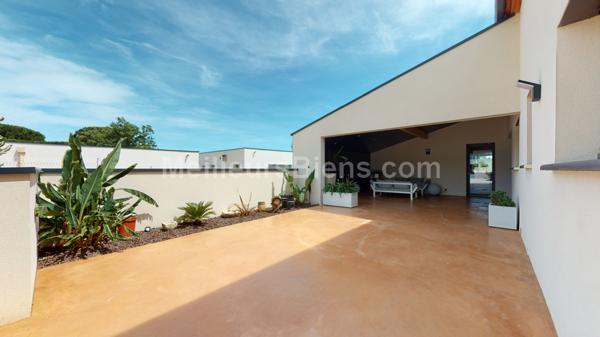 Villa T7 sur parcelle de 1200m²