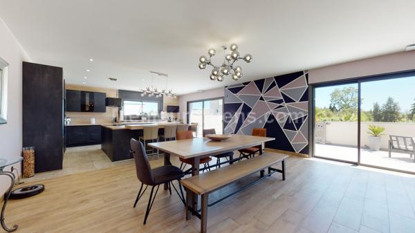 Villa T7 sur parcelle de 1200m²