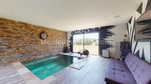 Villa T7 sur parcelle de 1200m²