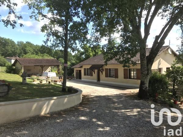 Maison traditionnelle 5 pièces de 130 m² à Neuvic (24190)