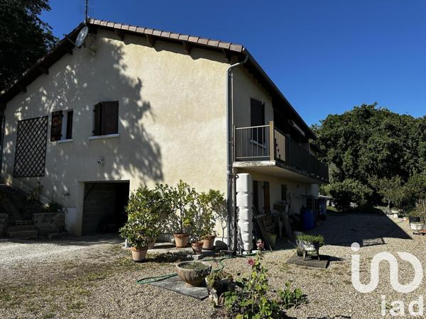 Maison traditionnelle 5 pièces de 130 m² à Neuvic (24190)