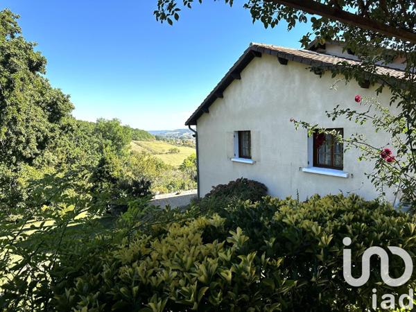 Maison traditionnelle 5 pièces de 130 m² à Neuvic (24190)