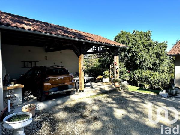 Maison traditionnelle 5 pièces de 130 m² à Neuvic (24190)