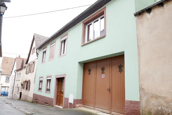 MAISON DE VILLE AVEC GARAGE, NOMBREUSES POSSIBILITES