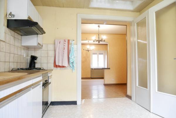 MAISON DE VILLE AVEC GARAGE, NOMBREUSES POSSIBILITES