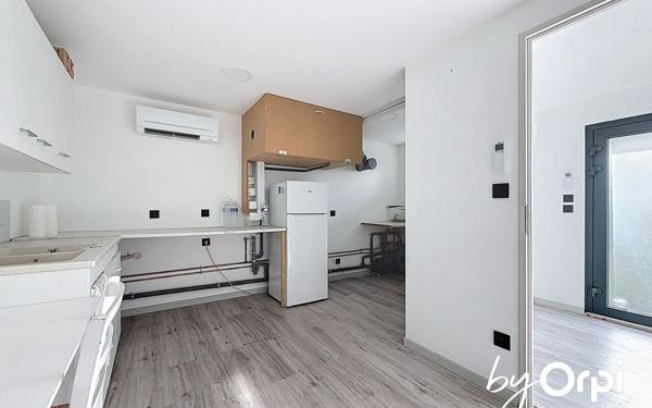 Maison à vendre    3 pièces •  Le Quartier