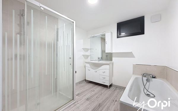 Maison à vendre    3 pièces •  Le Quartier