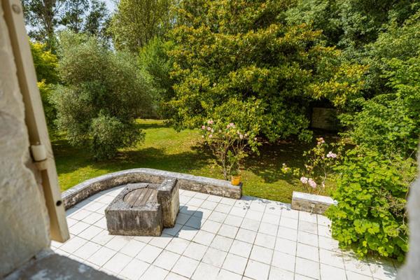 Maison de caractère et son gîte dans un écrin préservé
