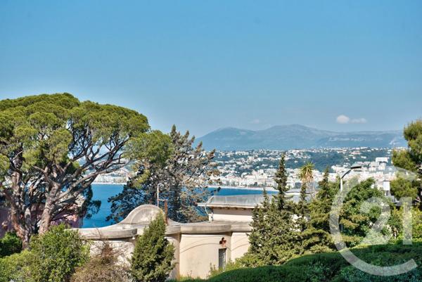 Appartement F2 Bis à vendre  4 pièces - 118 m 2   BEAULIEU SUR MER  - 06