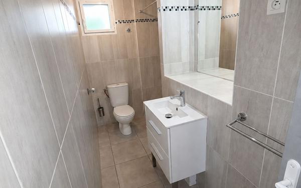 Maison à vendre    3 pièces •  Bessan