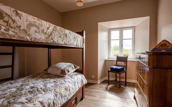 Maison à vendre    7 pièces •  Andelat