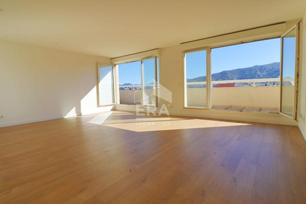 Appartement T5 de 120 m² avec terrasse de 51 m² - Dernier étage - Parking