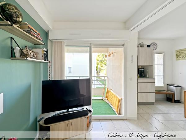 Appartement à vendre à Périgny, quartier de Rompsay, 2 pièces, loggia et parking