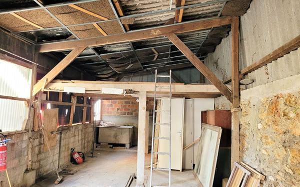 Maison à vendre    2 pièces • 126 m2 Ballainvilliers