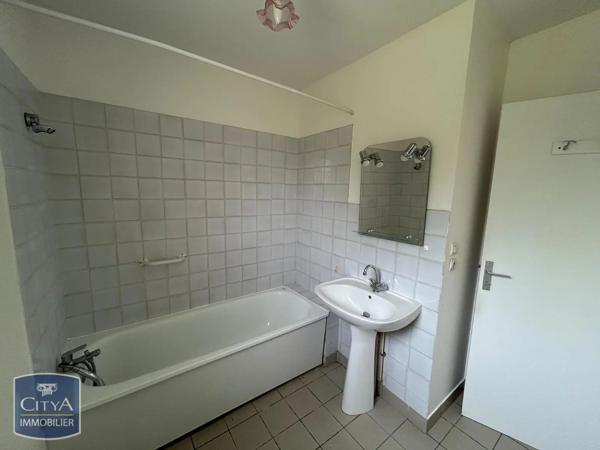 Maison à louer 4 pièces 89.93m² Mers-sur-Indre (36230)