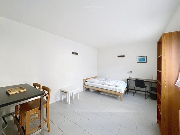 Studio 26 m² en très bon état – À 4 min du RER B