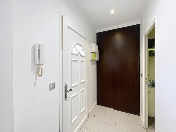 Studio 26 m² en très bon état – À 4 min du RER B