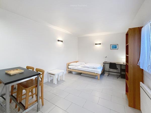 Studio 26 m² en très bon état – À 4 min du RER B