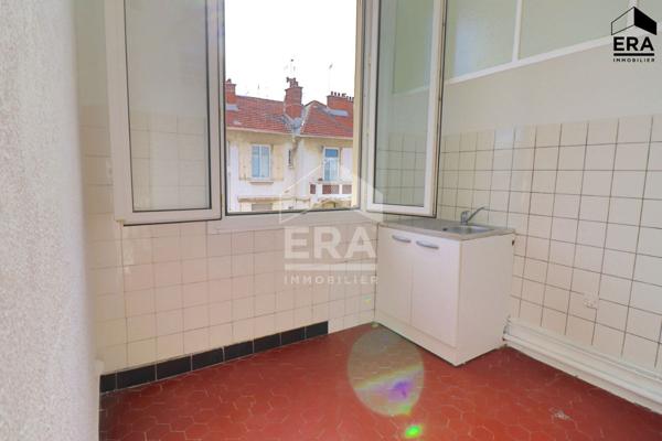Appartement Marseille 2 pièces 36 m2 - Rabateau - CALME - LUMINEUX - DERNIER ÉTAGE