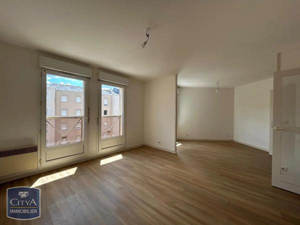 Appartement à louer 1 pièce 44.02m² Châteauroux (36000)