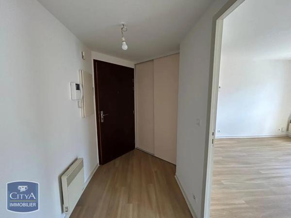 Appartement à louer 1 pièce 44.02m² Châteauroux (36000)