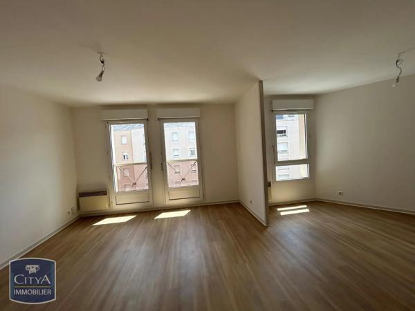 Appartement à louer 1 pièce 44.02m² Châteauroux (36000)