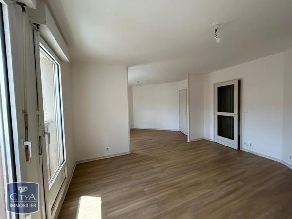 Appartement à louer 1 pièce 44.02m² Châteauroux (36000)