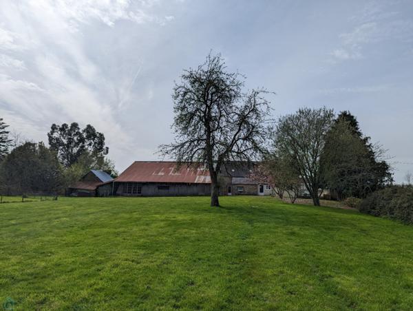 Grand longère en campagne avec terrain