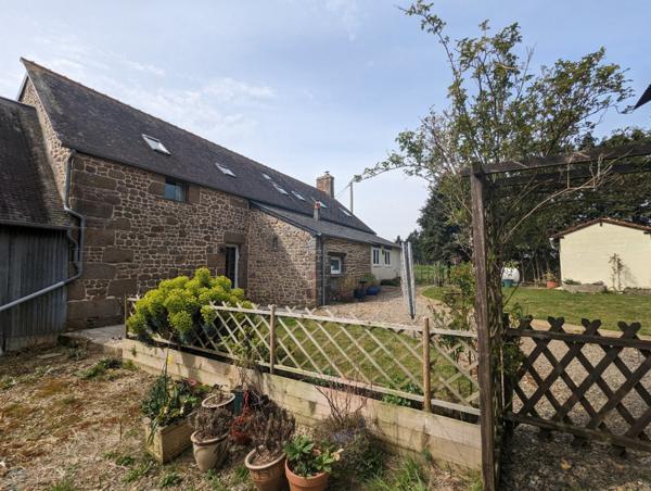 Grand longère en campagne avec terrain