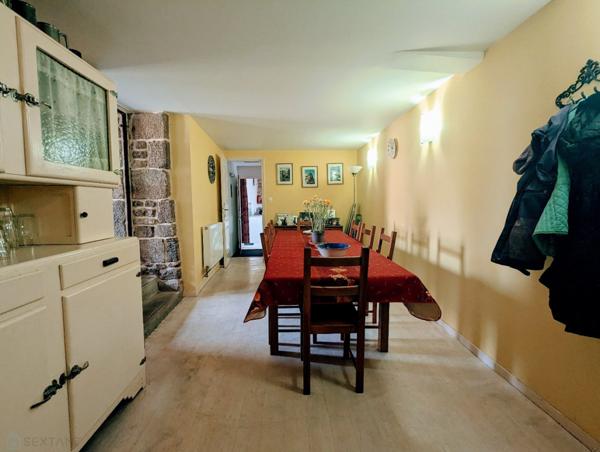 Grand longère en campagne avec terrain