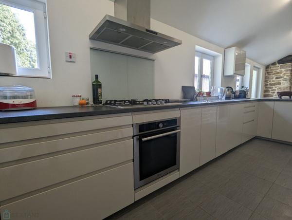 Grand longère en campagne avec terrain