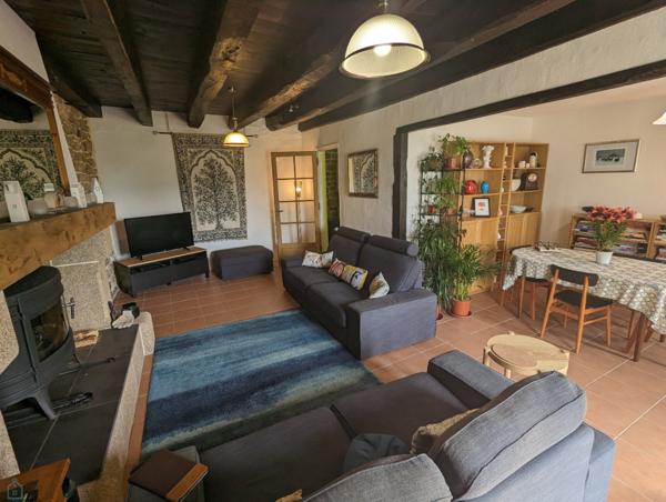 Grand longère en campagne avec terrain