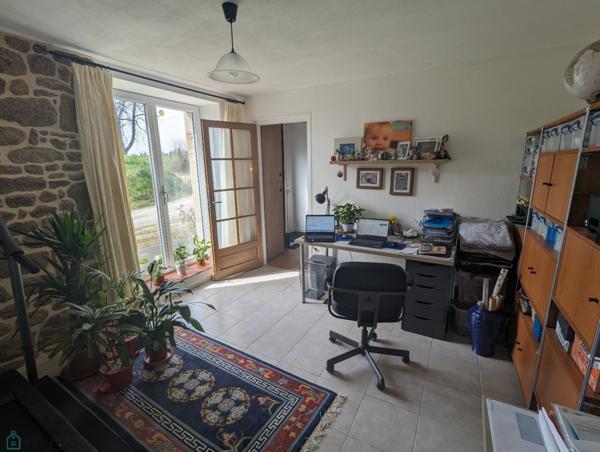 Grand longère en campagne avec terrain