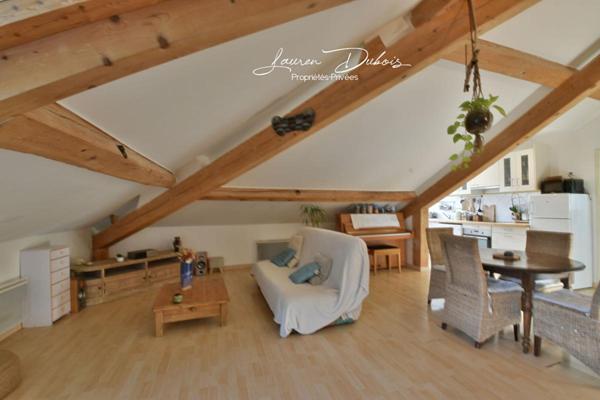 SERRES - Superbe appartement lumineux en dernier étage !