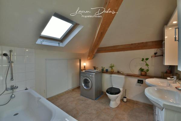 SERRES - Superbe appartement lumineux en dernier étage !