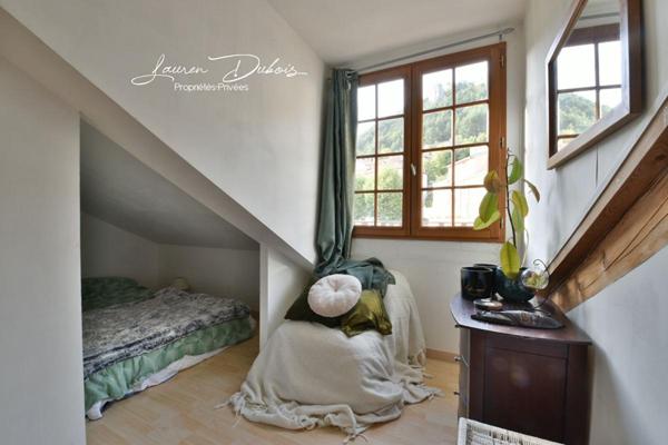SERRES - Superbe appartement lumineux en dernier étage !